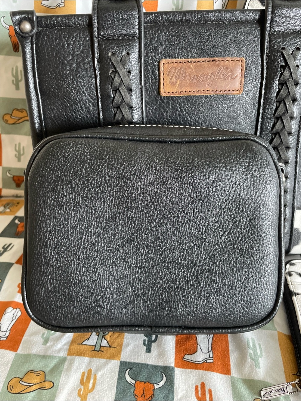 Wrangler Black & White Cowhide Accent Mini Tote Purse/Crossbody/Keychain Wallet - Picture 7 of 10